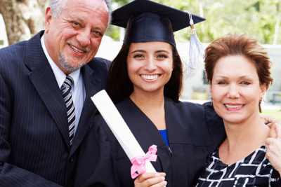 4 preguntas críticas que debe hacer antes de cofirmar el refinanciamiento del préstamo estudiantil de su hijo