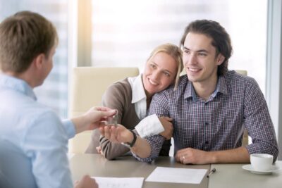 couple getting a mortgage