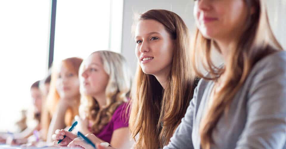 Cómo pagar sus préstamos estudiantiles
