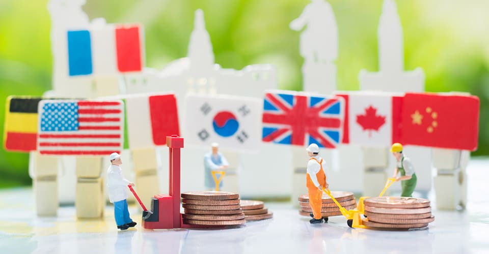 Compare los servicios de transferencia de dinero: 8 factores a considerar