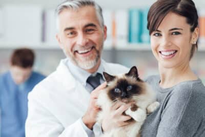 Manejo de facturas veterinarias: opciones de préstamos rápidos
