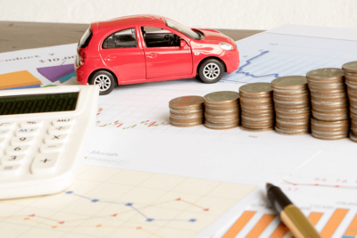¿Cuánto debe ser el pago inicial de mi automóvil?