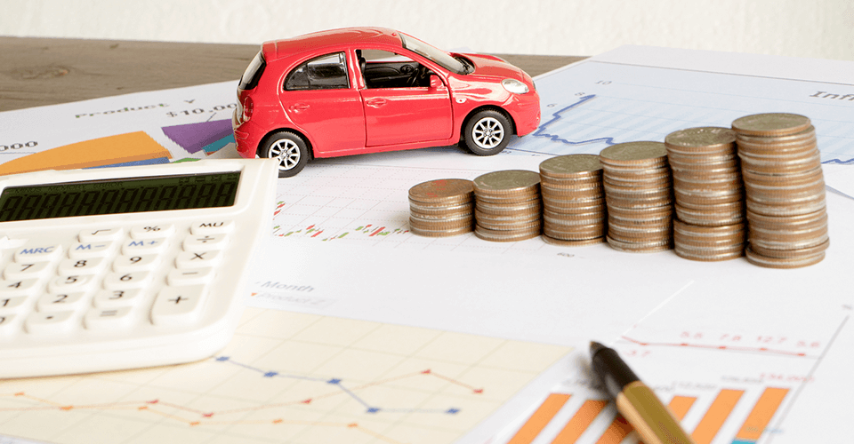 ¿Cuánto debe ser el pago inicial de mi automóvil?