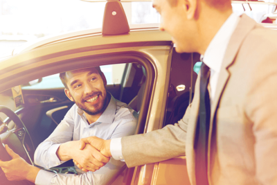¿Cuánto debería gastar en un depósito de automóvil?
