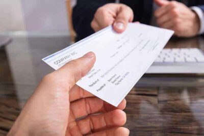 ¿Qué es un contra cheque? Definición y ejemplo