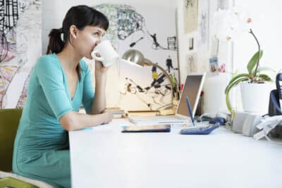 15 ideas de trabajo en casa para las madres que se quedan en casa