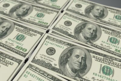 Aprende a detectar el dinero falso