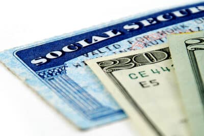 Cada vez más estadounidenses siguen esta inteligente estrategia de seguridad social