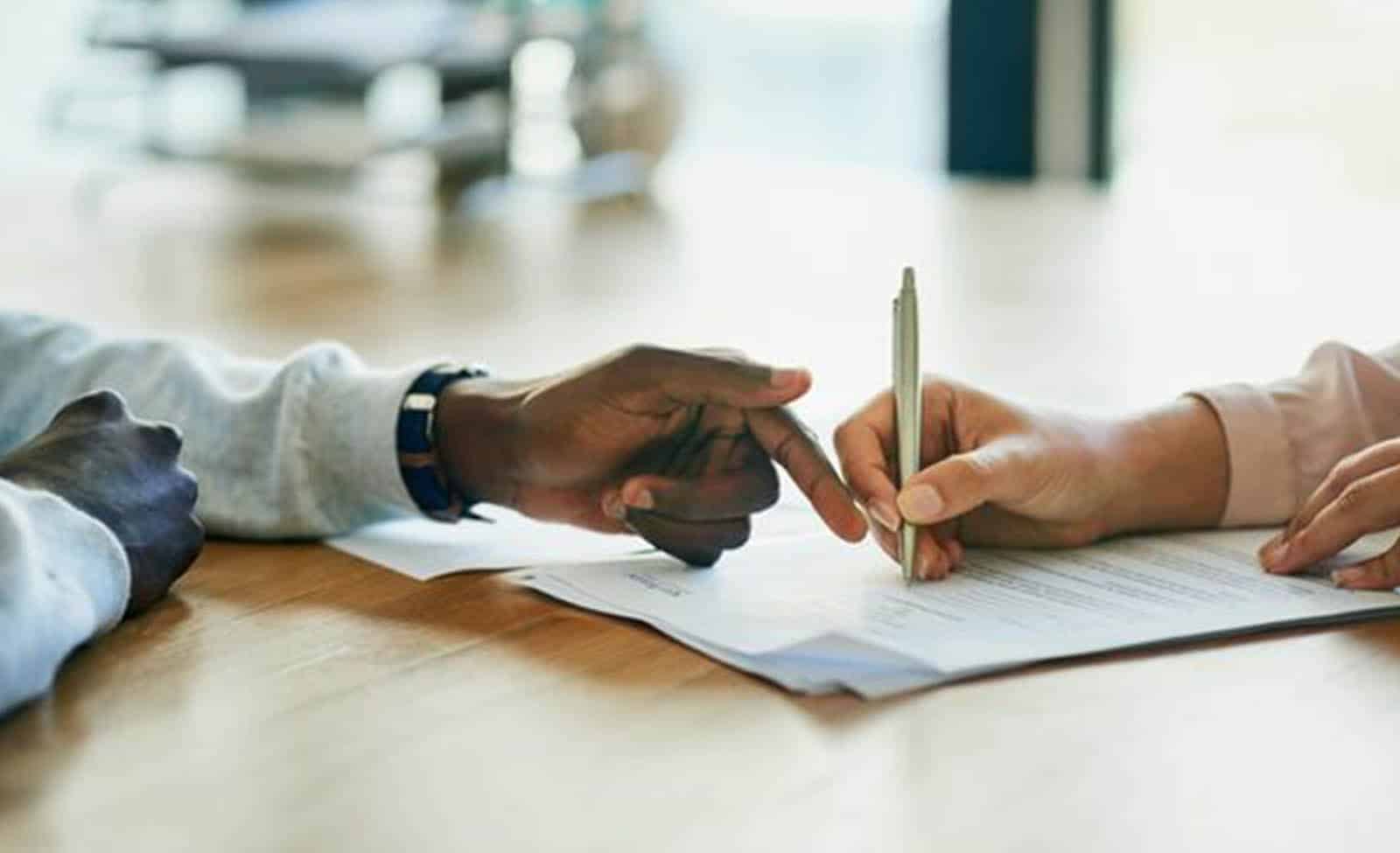 Cómo refinanciar los préstamos estudiantiles con un cofirmante