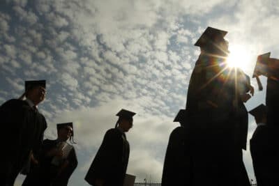 El cofirmante del préstamo estudiantil privado muere o quiebra: ¿Qué ocurre?