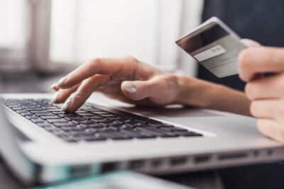 Línea de crédito vs. Carta de crédito: ¿Cuál es la diferencia?