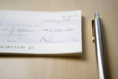 ¿Cómo hacerse millonario? 10 poderosos consejos de los que lo han conseguido