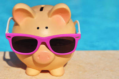 ¿Cuál es el coste medio de una piscina exterior? 6 factores a tener en cuenta