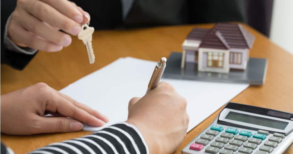 ¿Debes hacer una oferta baja por una casa?