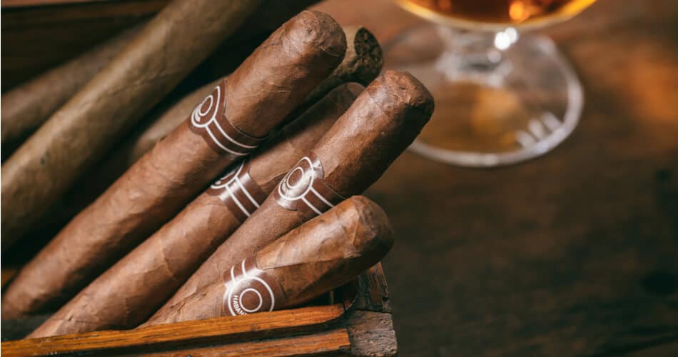 ¿Por qué son ilegales los puros cubanos?