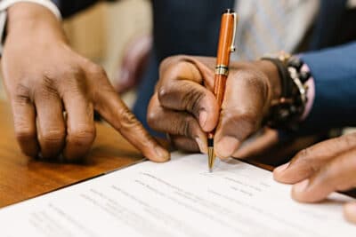 ¿Qué es un fideicomisario sucesor? Obligaciones y facultades